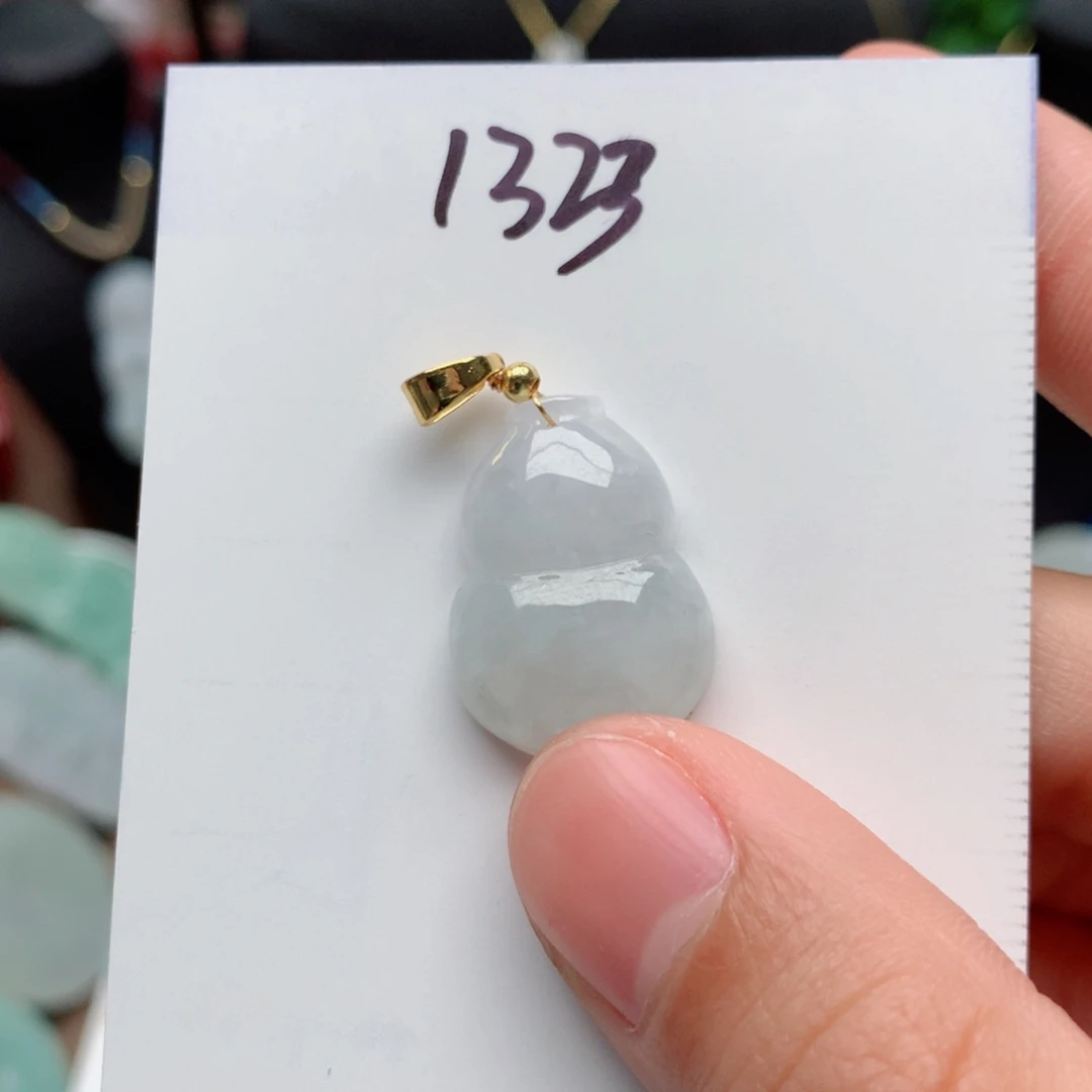 翡翠颈饰合金吊坠