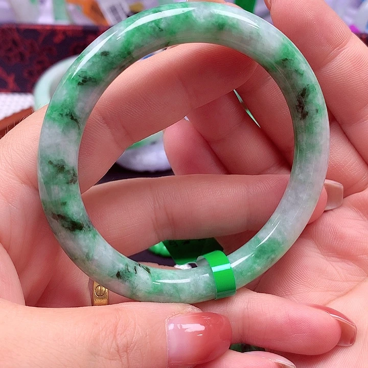 翡翠未镶嵌手镯翡翠手镯
