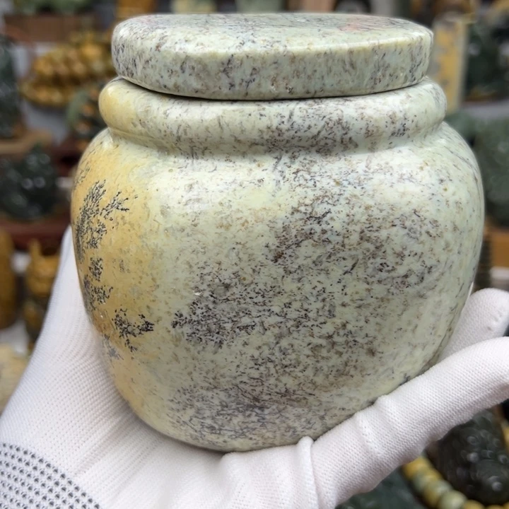 岫岩河磨玉（透闪石质玉）未镶嵌把件?****空