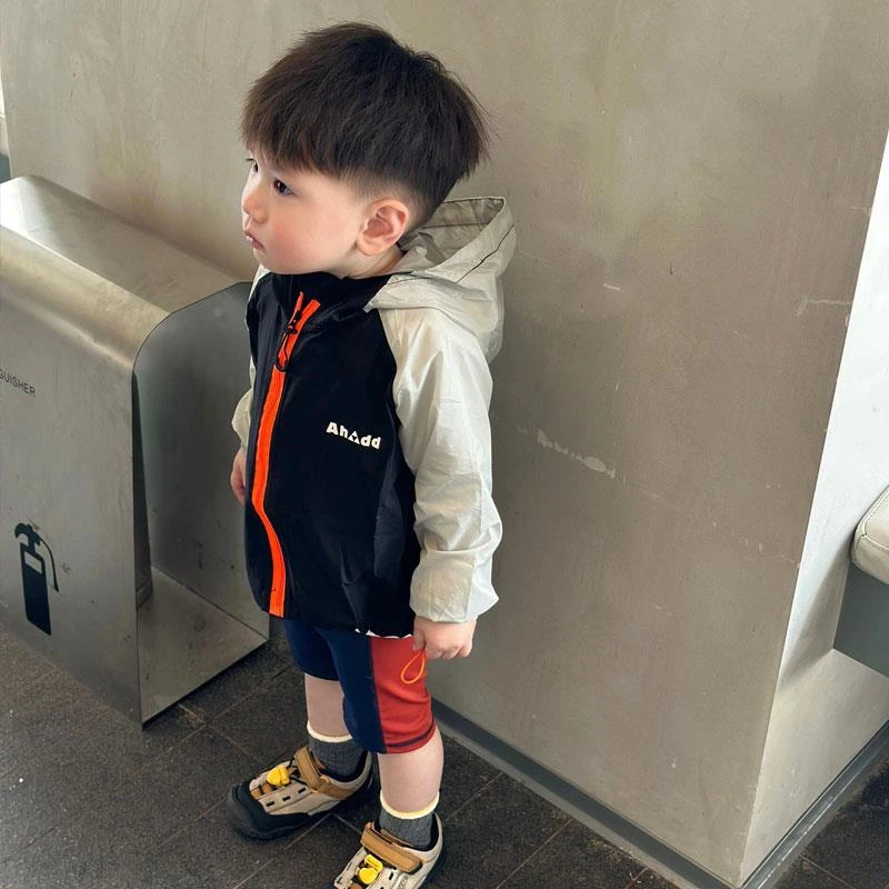 男童外套春装2025新款韩版儿童帅气时髦冲锋衣宝宝连帽防晒衣衣服