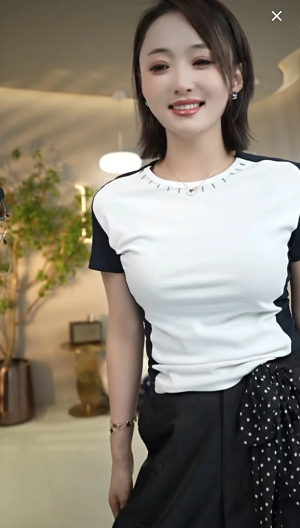 A26889刘梅家拼色短袖