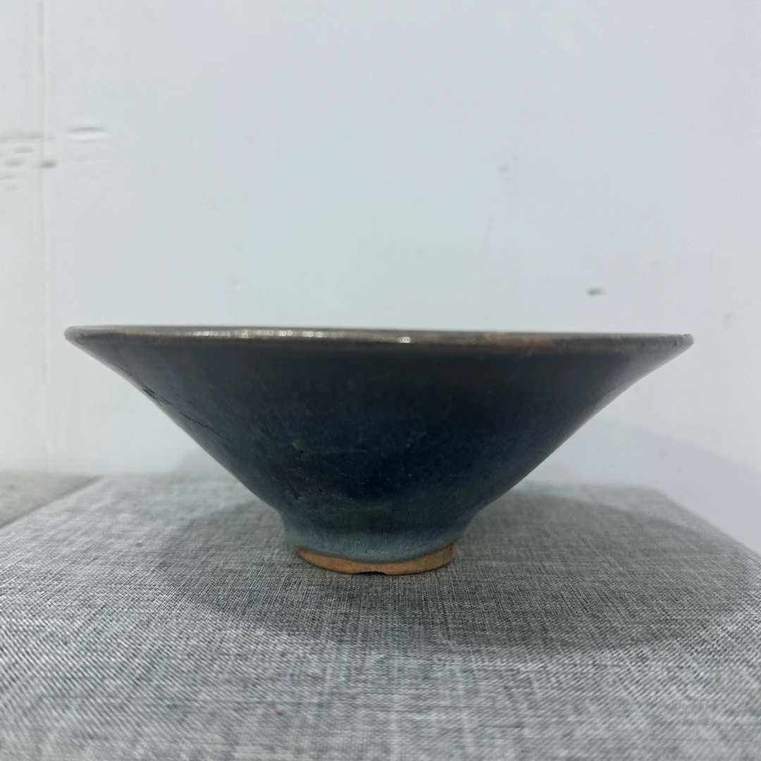 均瑶韵味斗笠碗，窑变蓝紫映岁月陶瓷蓝釉