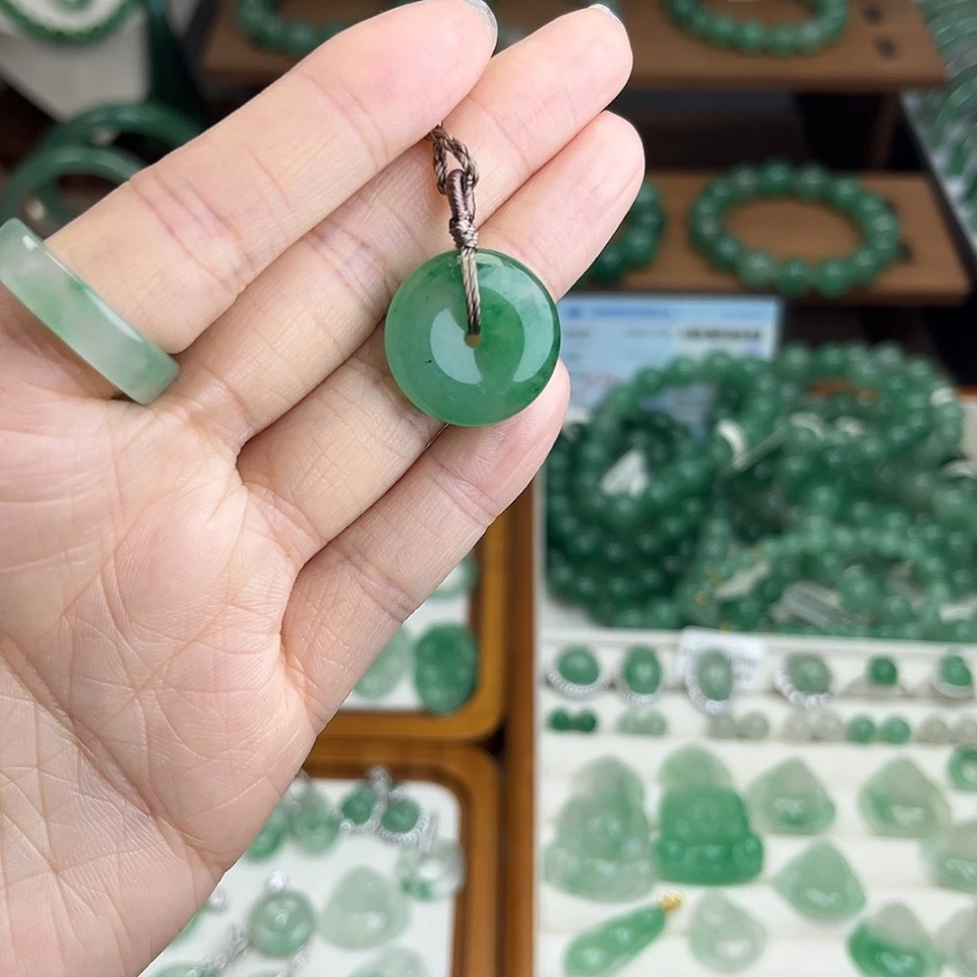 石英质玉（非洲翠）未镶嵌吊坠(不含链)平安扣吊坠