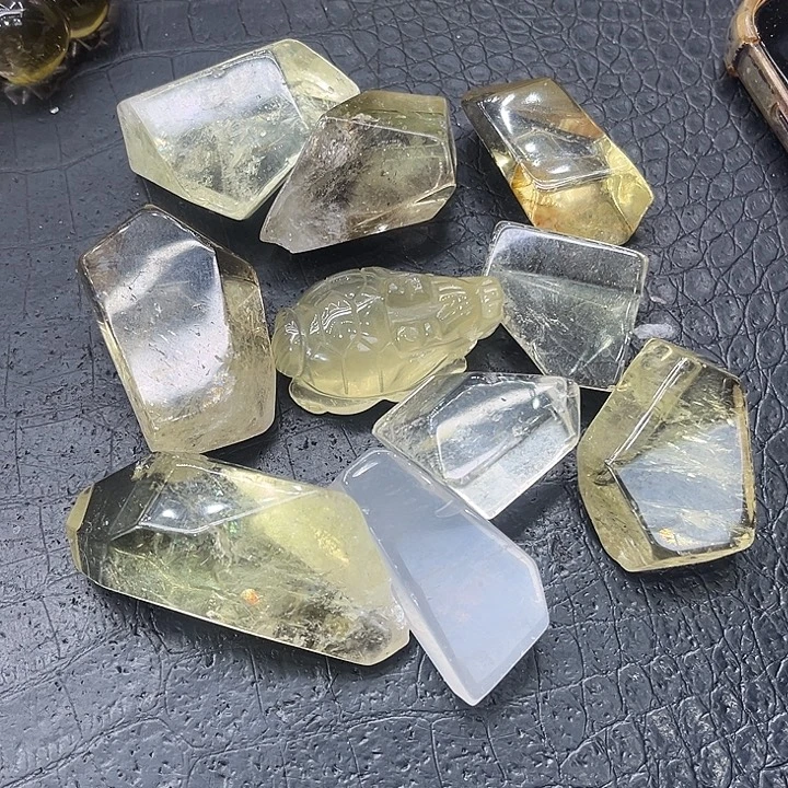 未镶嵌水晶珠宝半成品