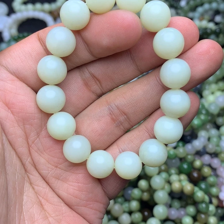 和田玉未镶嵌手串若羌口夹层色料