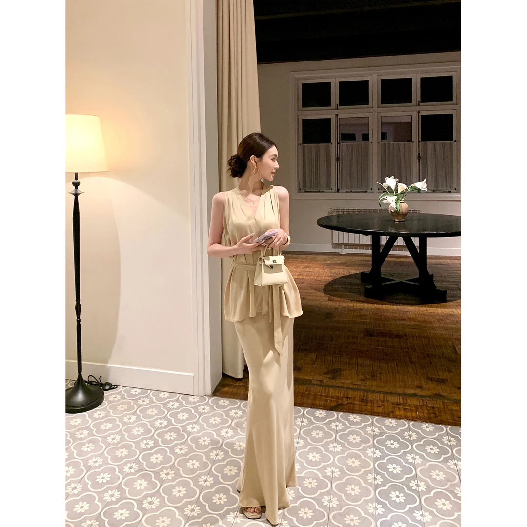 冯薪颖 【叙梦浮香】时尚套装 V领气质无袖系带夏季套装 T507079