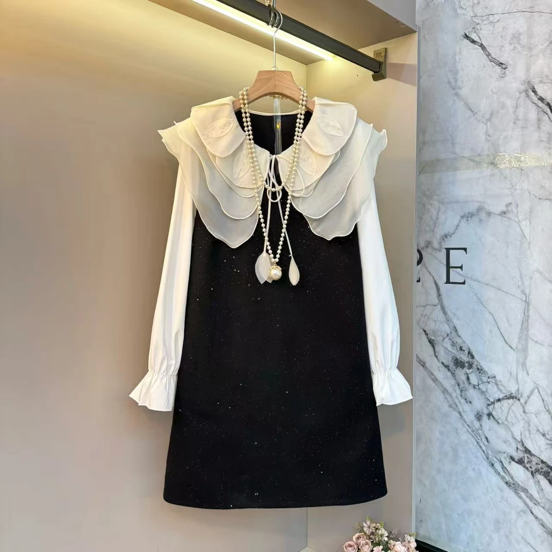 秋季2025新款设计感蕾丝拼接撒星别致时尚胖妹妹显瘦连衣裙8847