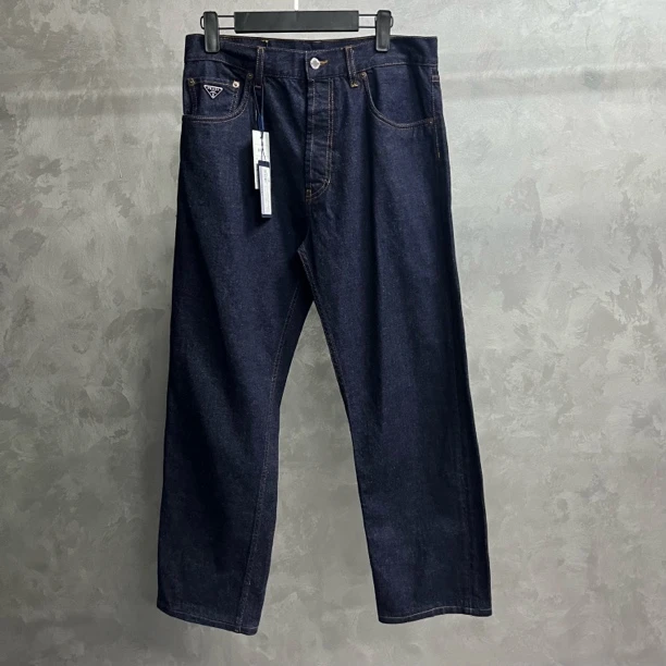 99新 Prada/普拉达 深蓝色金属三角徽标休闲直筒牛仔裤/31
