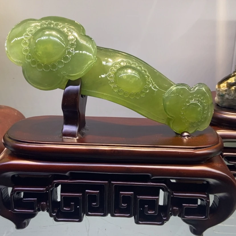 【闪购商品】未镶嵌蛇纹石玉（覆膜）珠宝奇石