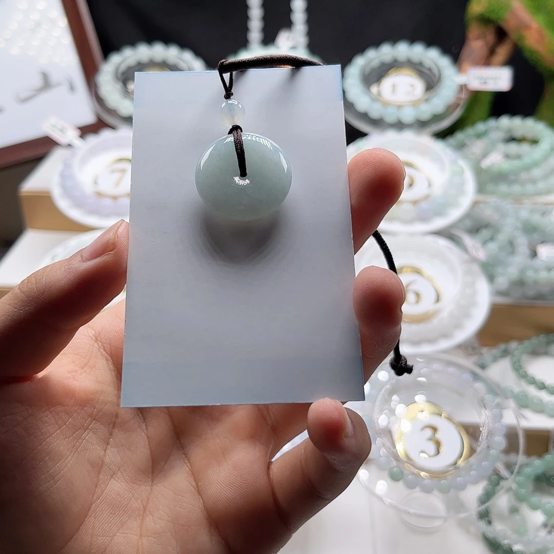 天***了翡翠未镶嵌吊坠(赠链)卡24