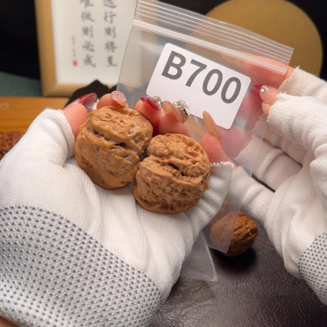 文玩核桃把件38蛙b 700
