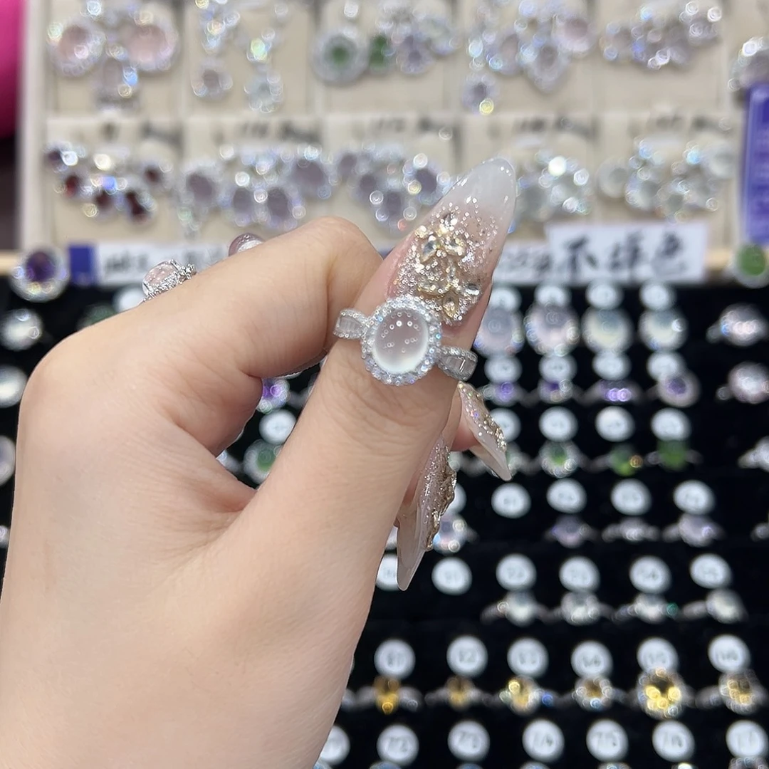 兔****蛇纹石玉银S925镶嵌戒指