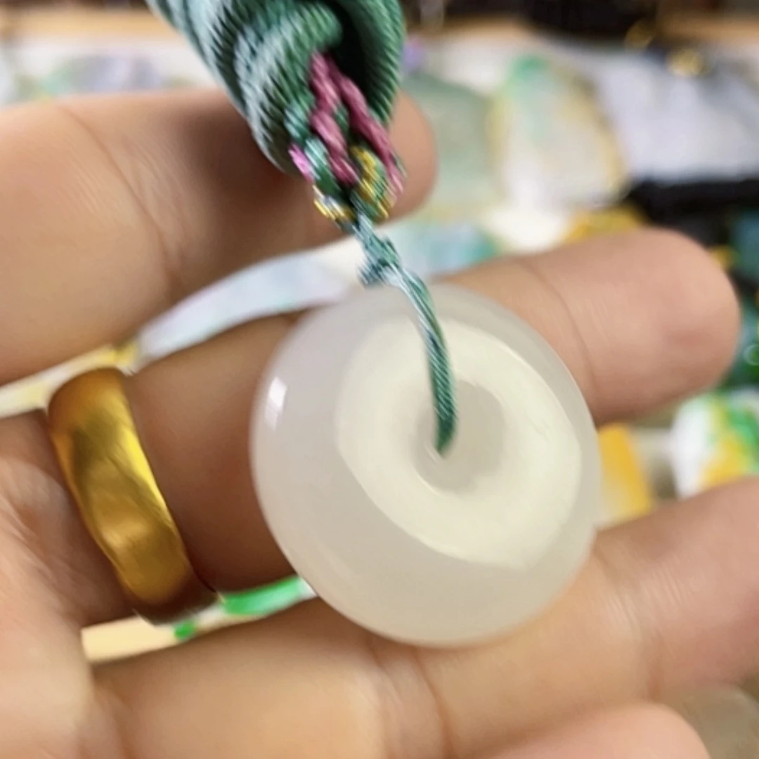 【闪购商品】翡翠未镶嵌颈饰天然翡翠吊坠