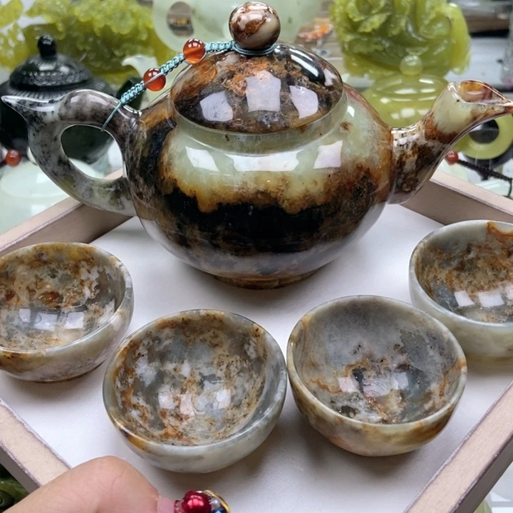 蛇纹石玉壶未镶嵌