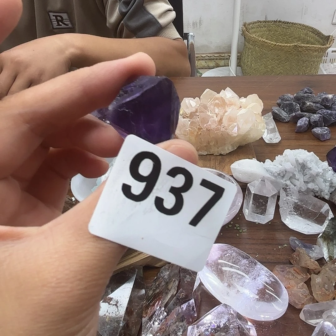 苏***普未镶嵌大型摆件（非配饰）水晶