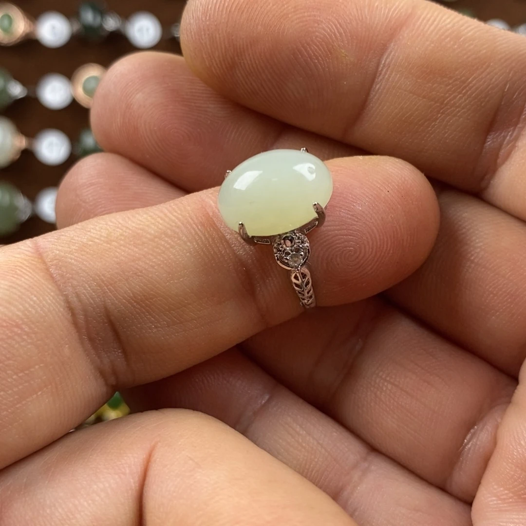 和田玉（青白玉）戒指合金