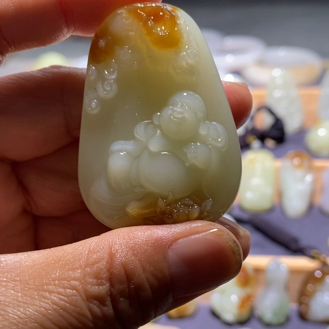和田玉未镶嵌颈饰
