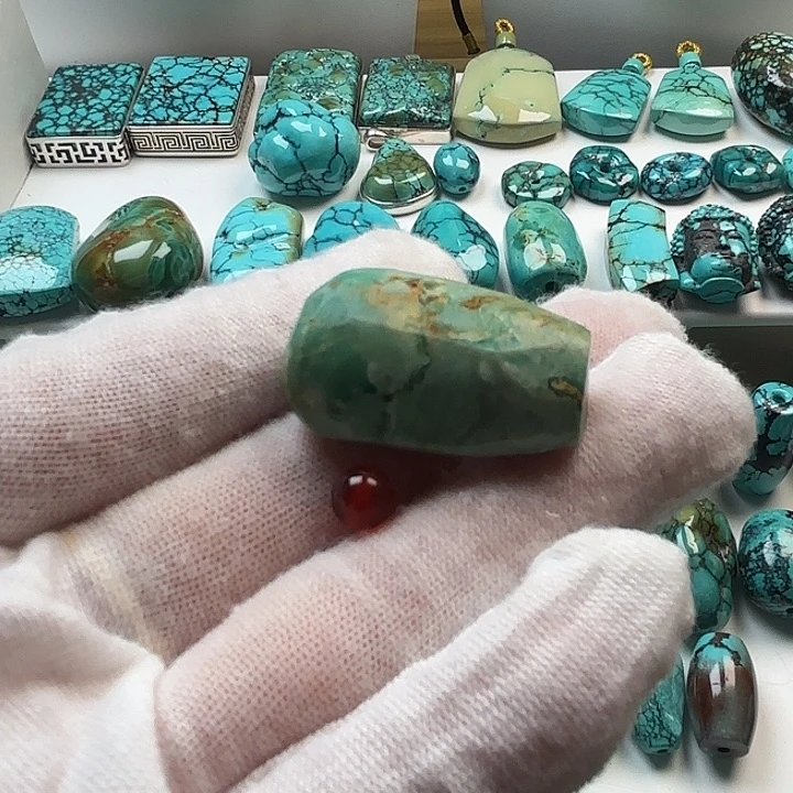 陆***陆南红玛瑙未镶嵌珠宝奇石