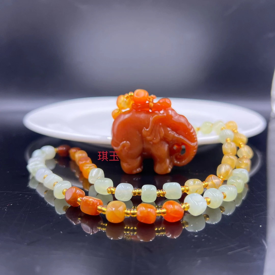 《限量款》琪家人福利岫玉老坑料走向吉祥花玉吊坠全