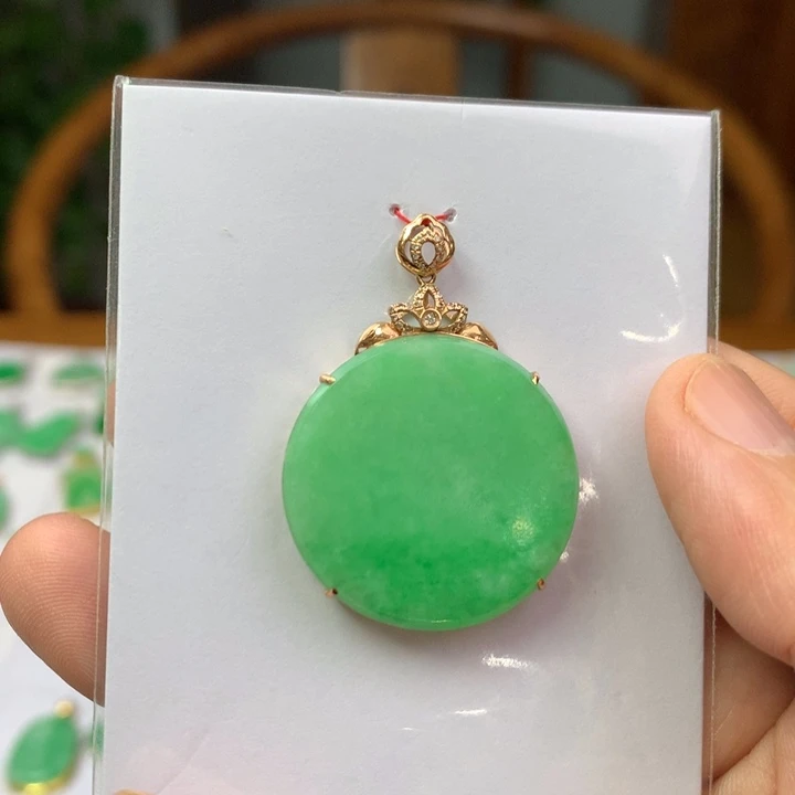 *****翡翠18K金镶嵌颈饰翡翠翡翠吊坠