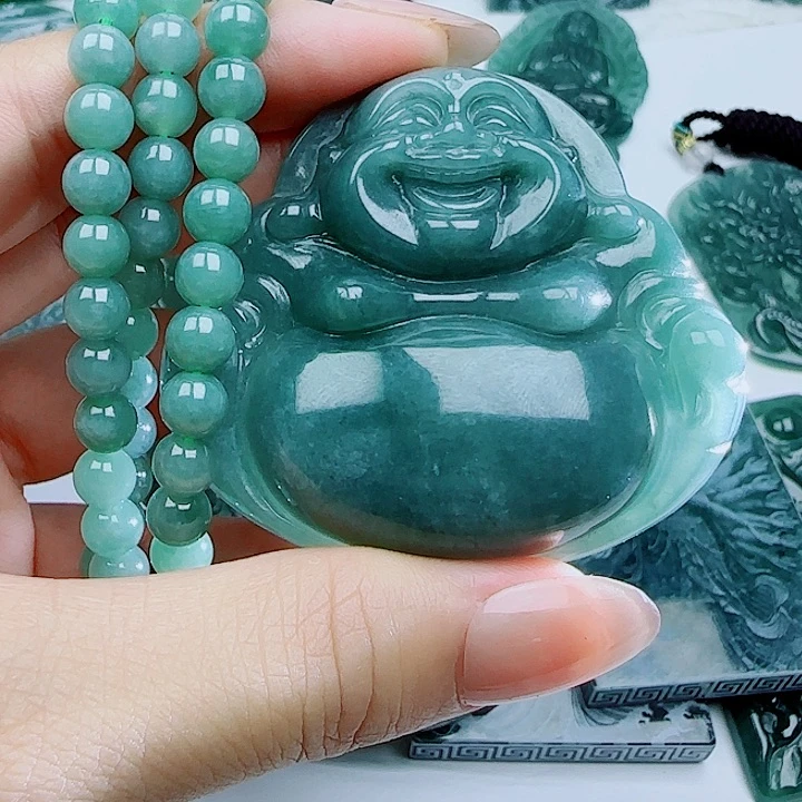 翡翠未镶嵌颈饰多样性发货天然的A货翡翠