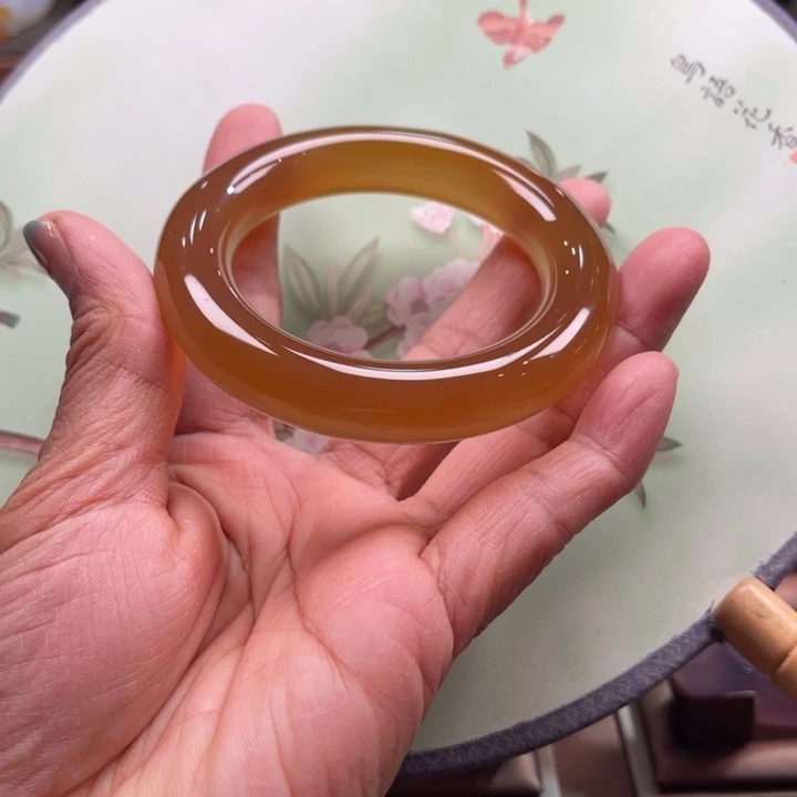 玛瑙/玉髓未镶嵌手镯