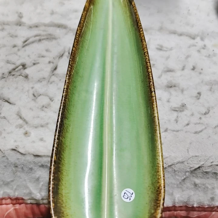 瓷片五厂，七厂各种摆件，瓷片，均有瑕疵！