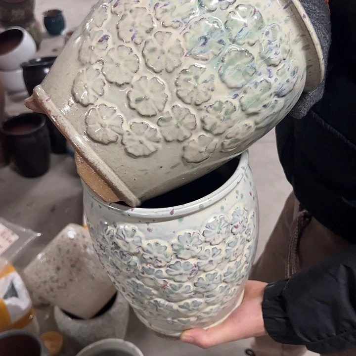 高度22厘米口18厘米