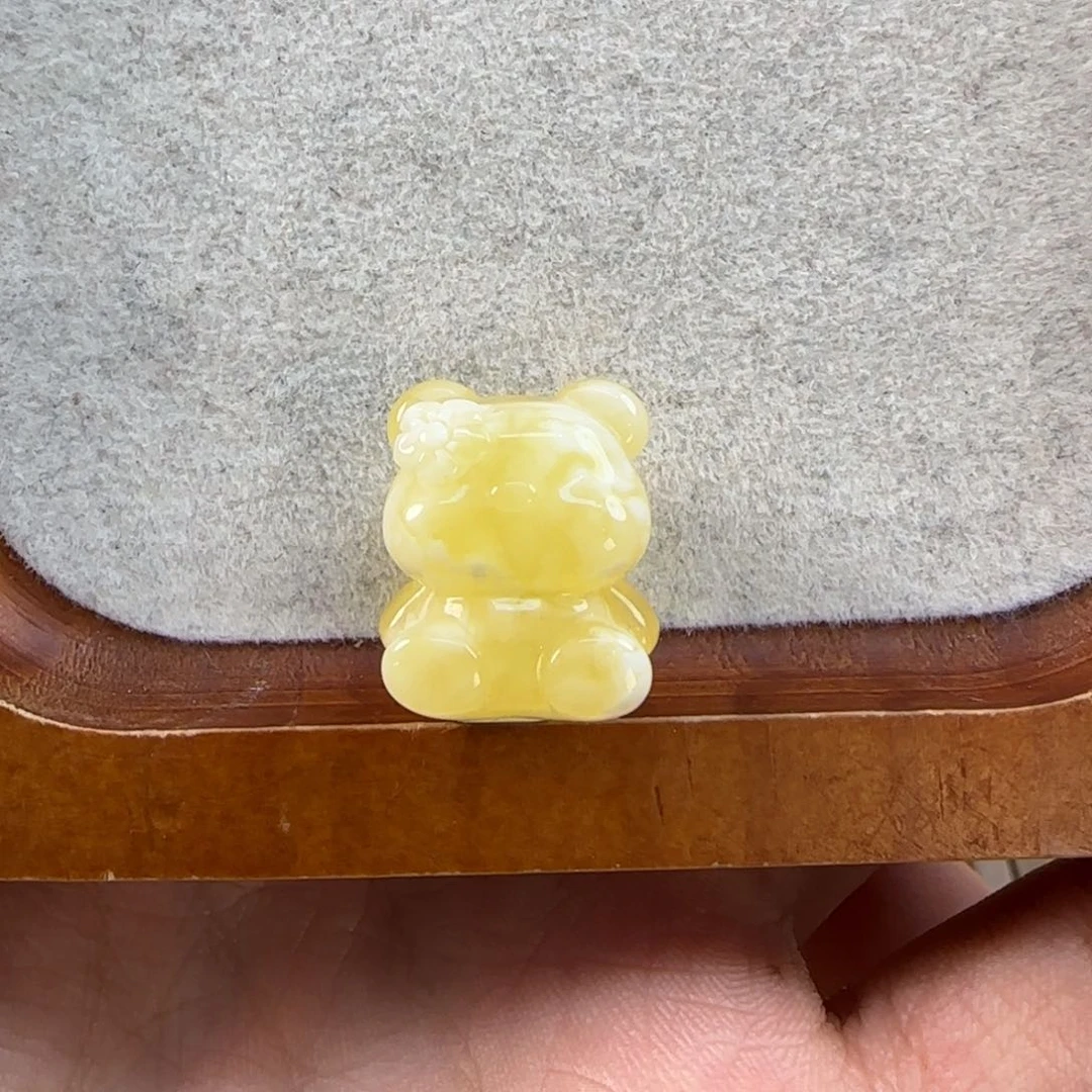 裸石琥珀未镶嵌此****关琥珀