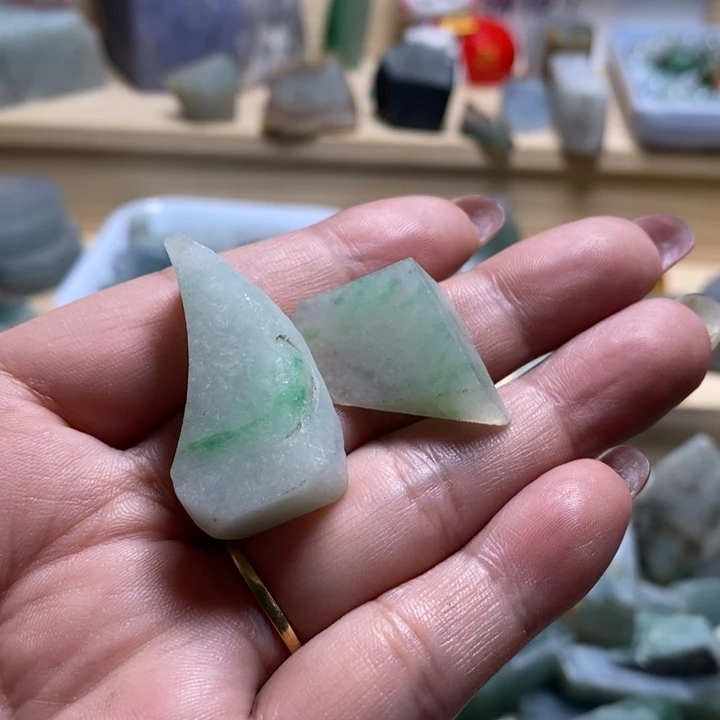 定制翡翠未镶嵌翡翠