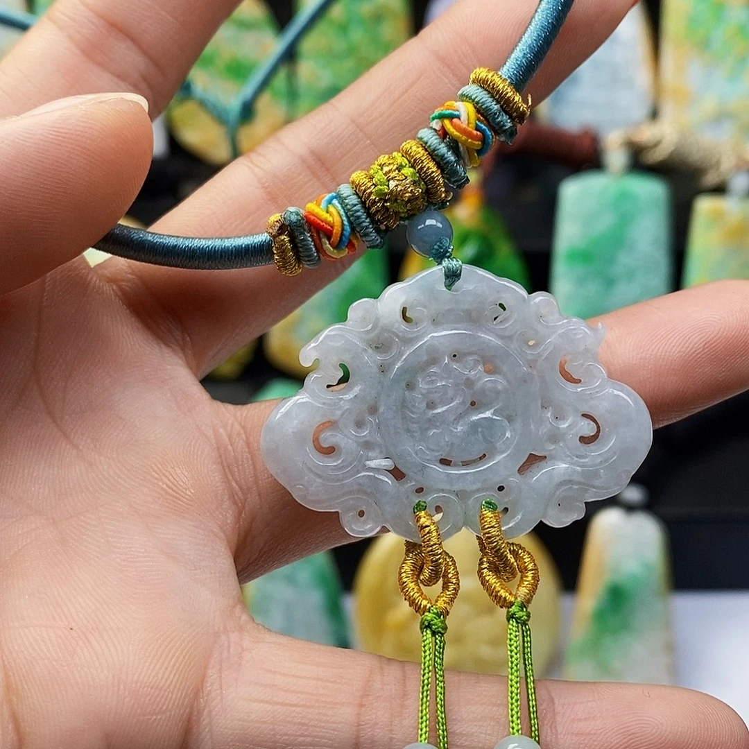 颈饰未镶嵌翡翠翡翠A货一物一证