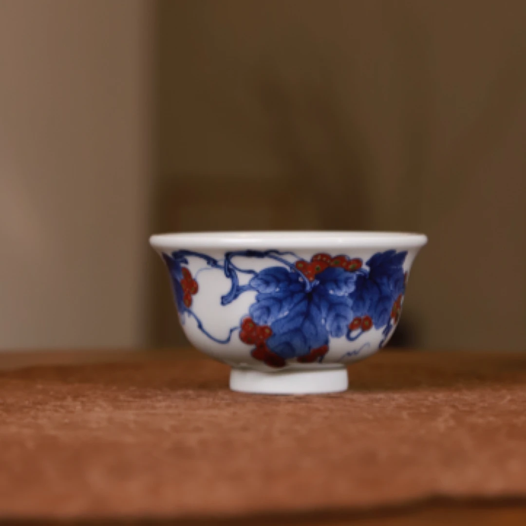 和然窑青花釉里红点工葡萄纹大小压手杯主人杯和然窑新款陶瓷杯子