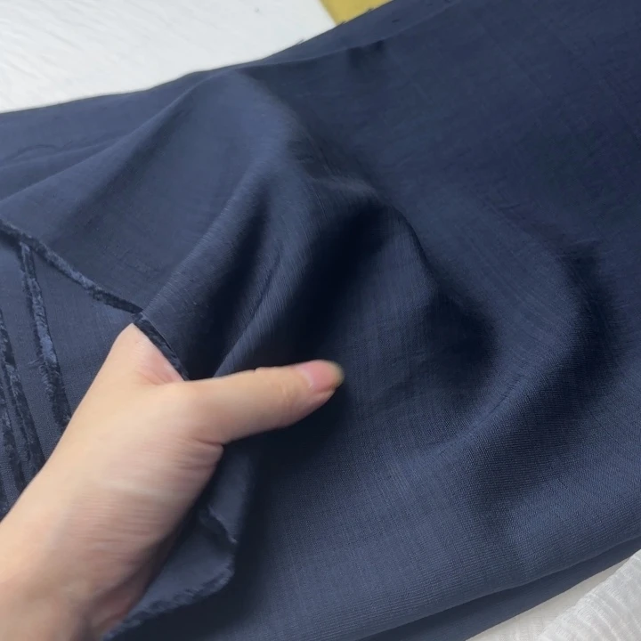 混纺棉藏青色2.5米。