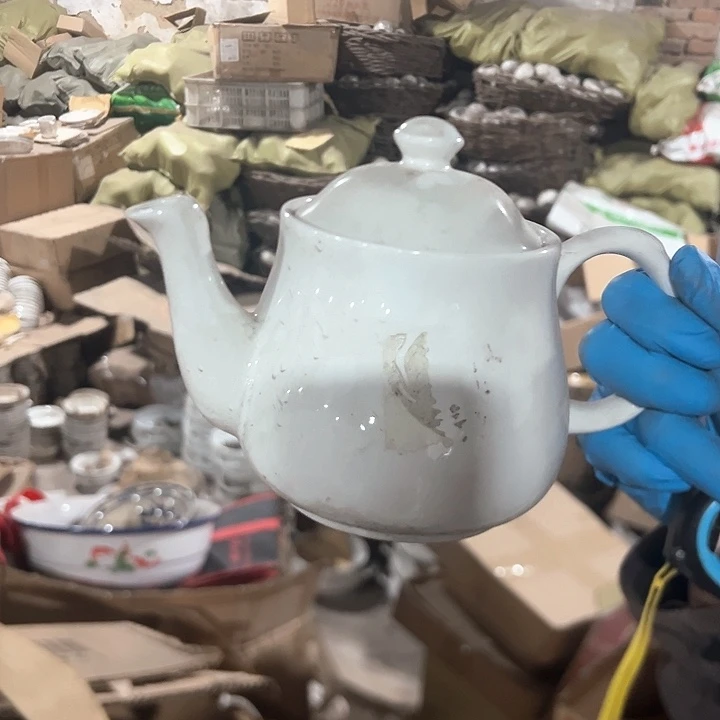 摆件陶瓷盘子碗啥都有