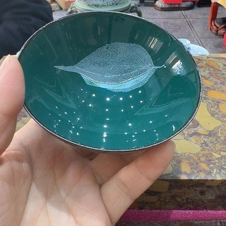 叶子盏杯一个。。。品茗