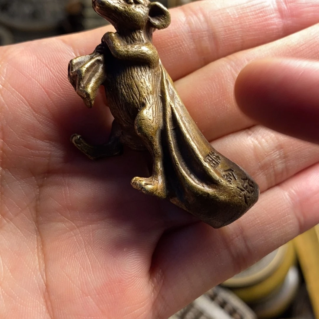 精美铜器做工精良