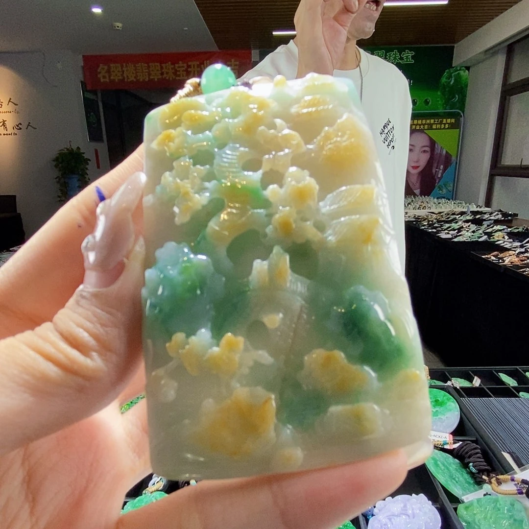 颈饰未镶嵌翡翠翡翠