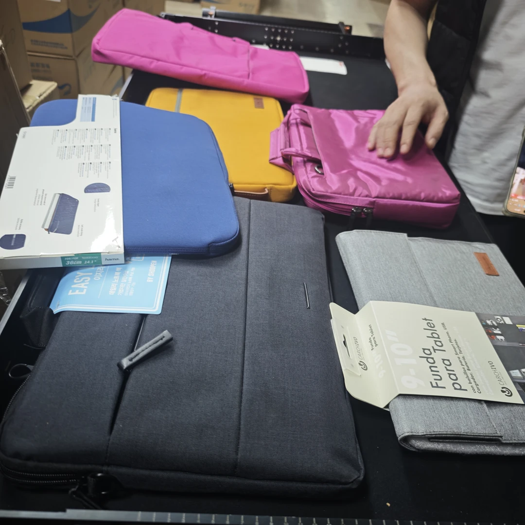 【XC-3881】各种14寸以内轻便电脑包