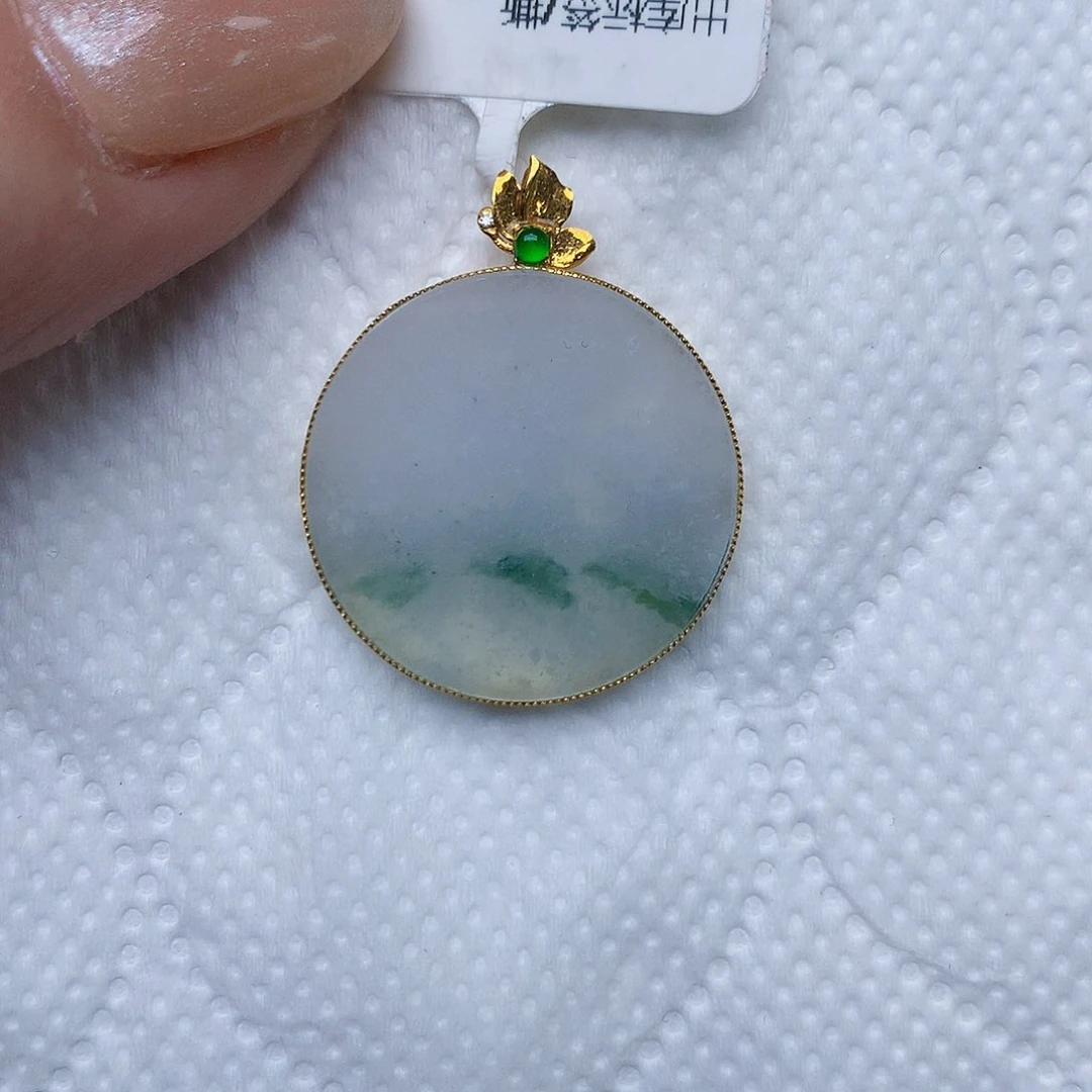 颈饰18K金镶嵌翡翠