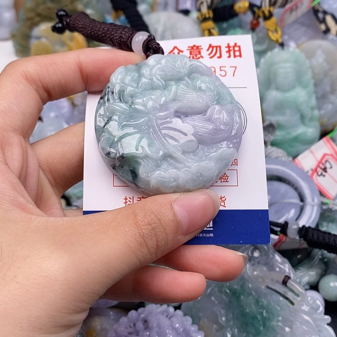 吊坠(不含链)未镶嵌翡翠