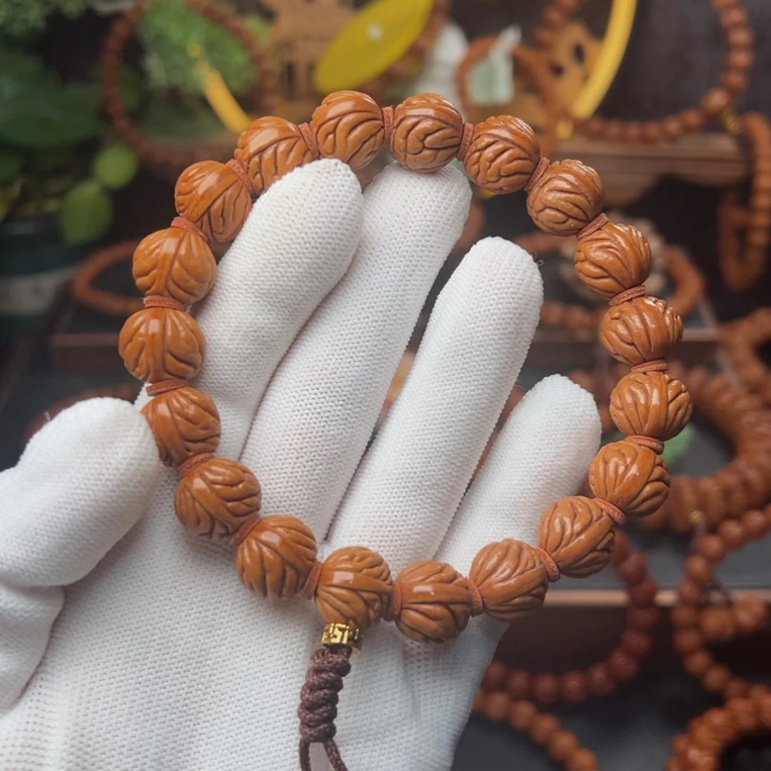 吊坠桃核1.4祥云手持