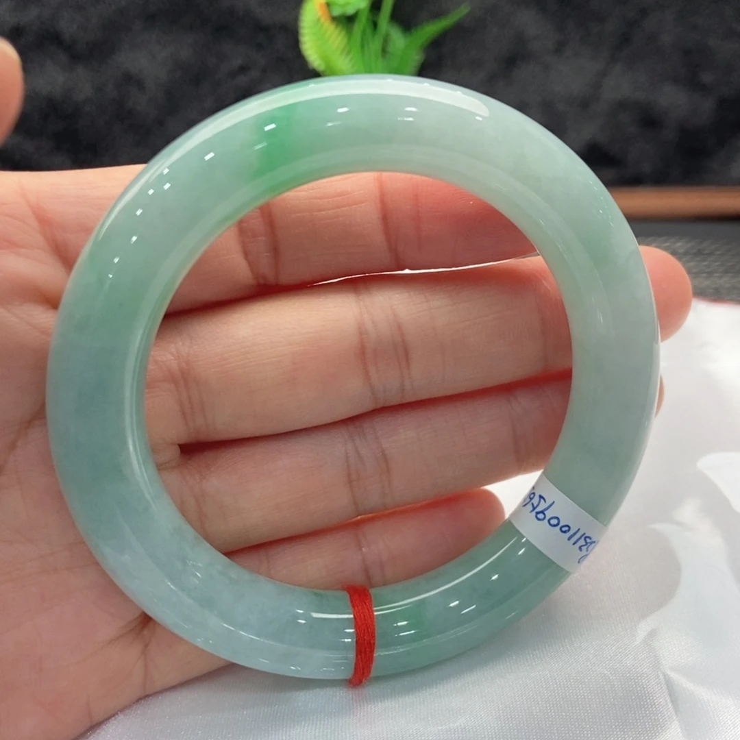 翡翠未镶嵌手镯55