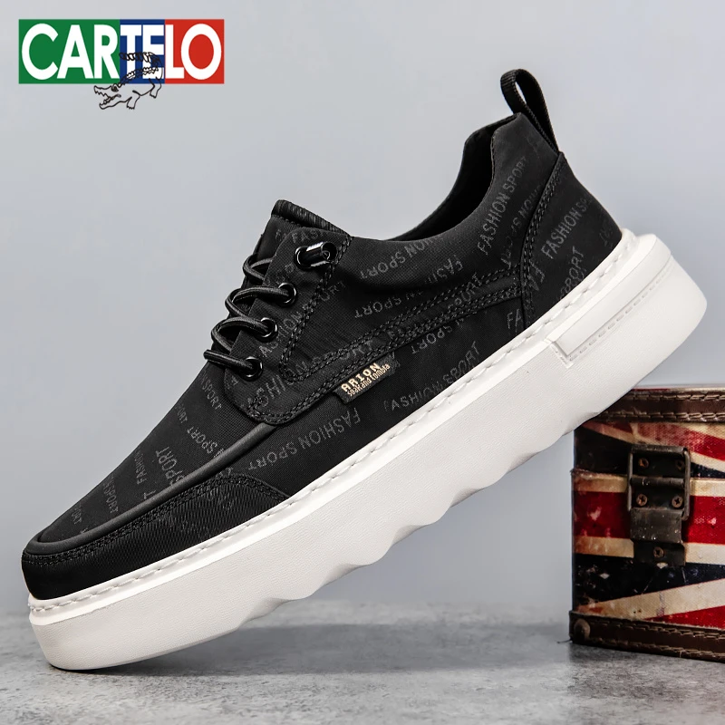 卡帝乐鳄鱼男鞋2025新款免系带男士透气布鞋舒适超轻厚底休闲板鞋