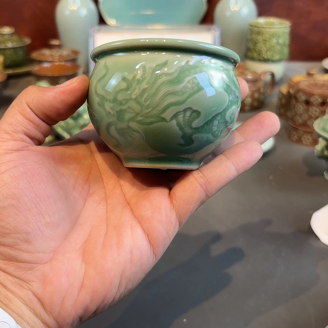 瓷片龙泉青瓷福利青瓷