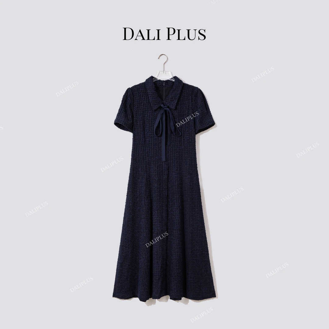DALI PLUS法式蝴蝶结飘带设计感气质优雅减龄休闲连衣裙-D5SS7097