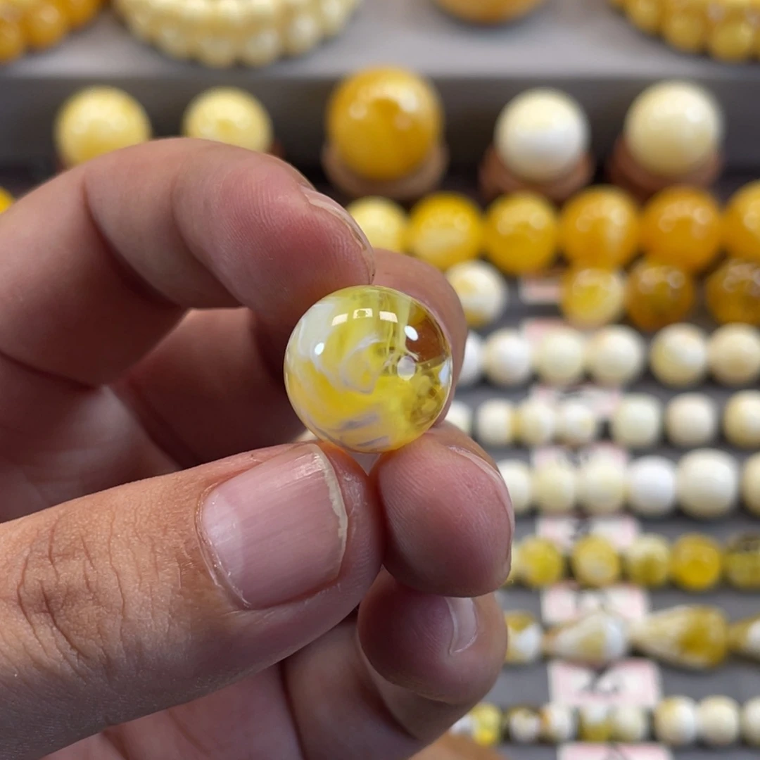 未镶嵌蜜蜡裸石猫*号金漆白圆珠