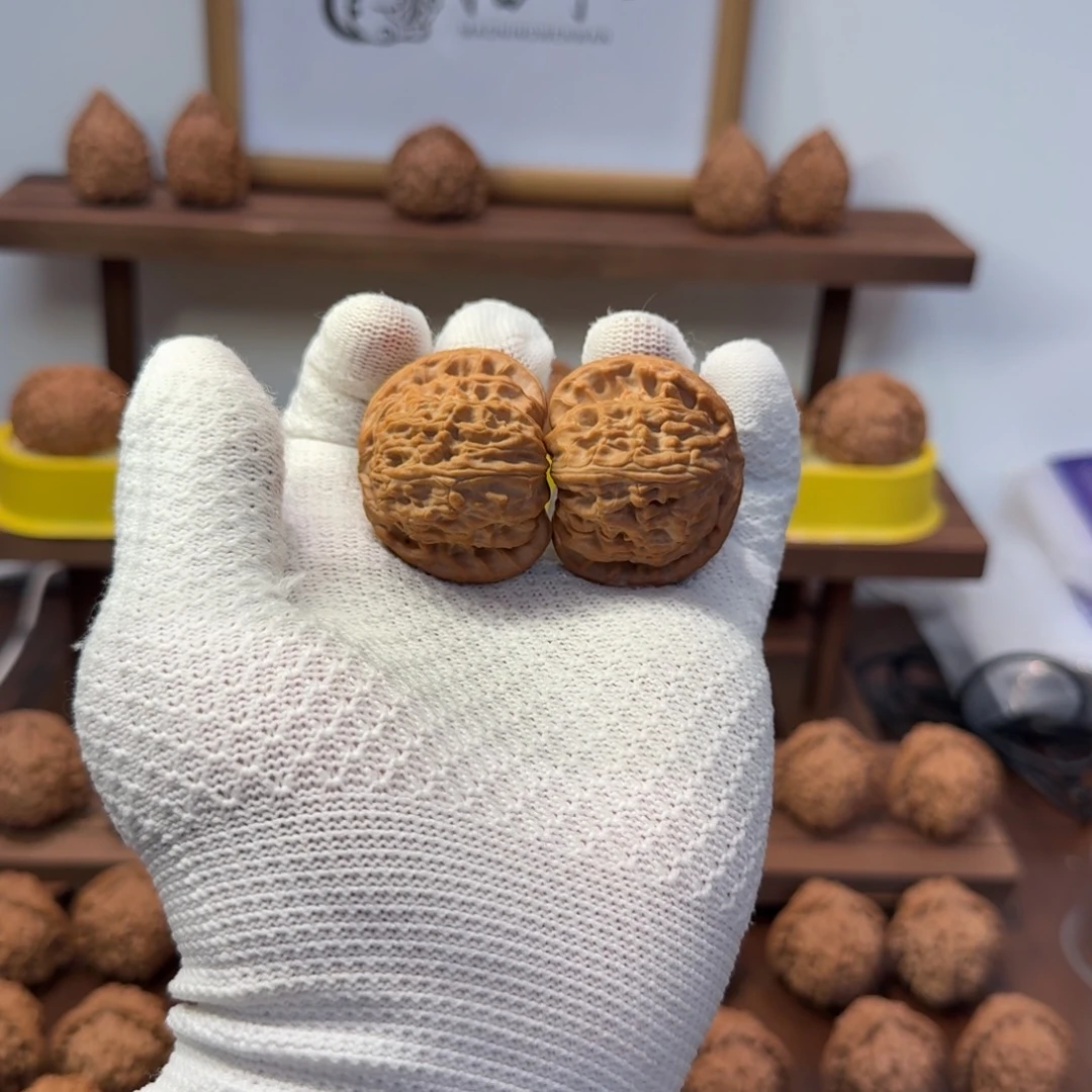 吊坠文玩核桃42全品球白