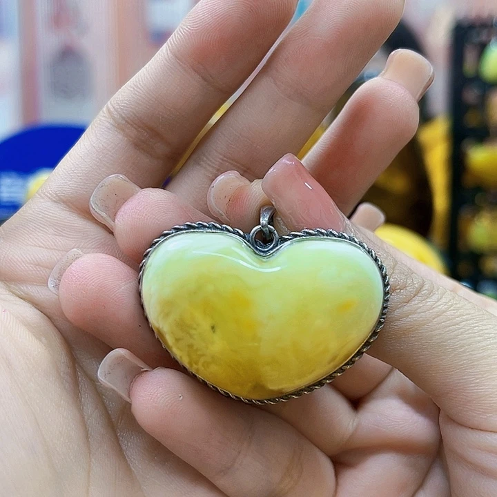 琥珀银S925镶嵌颈饰吊坠