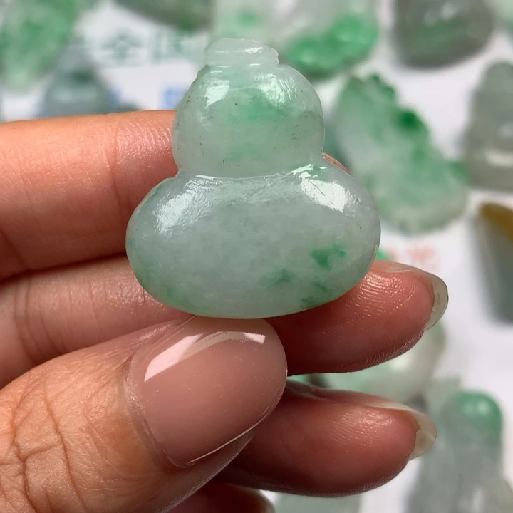 定制翡翠未镶嵌翡翠