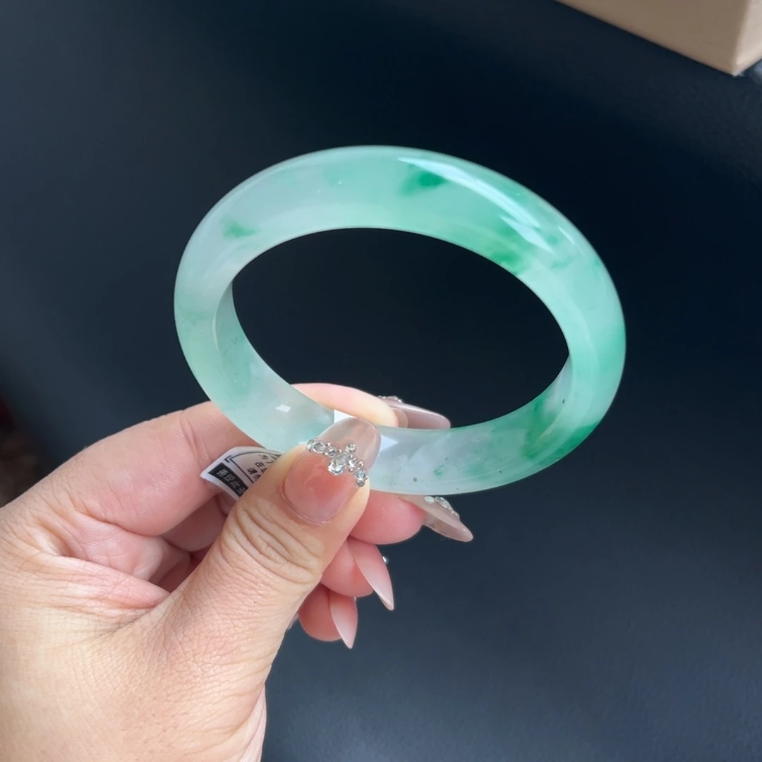 石英质玉未镶嵌手镯57.8